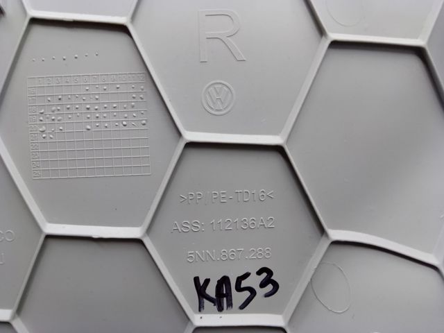 VAG 5NN867288 Обшивка стойки кузова внутренняя задняя правая в наличии Запорожье