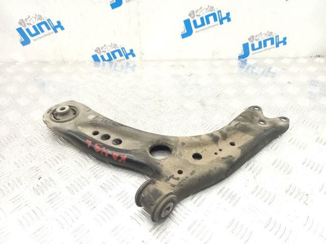 Рычаг передний нижний левый Skoda Octavia 3 A7