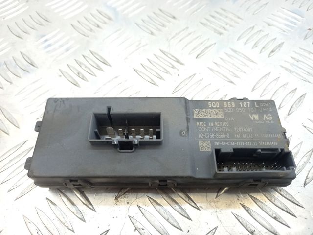 5Q0959107L VAG Модуль управления (ЭБУ) открытия крышки багажника (двери 3/5-й задней) купить в Винница