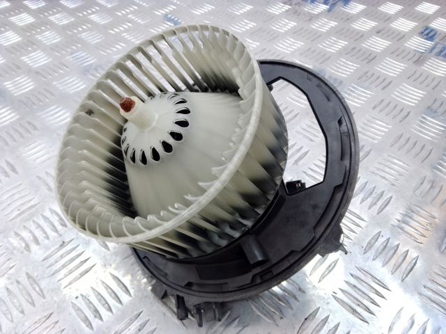 Вентилятор печки 5QD819021B VAG