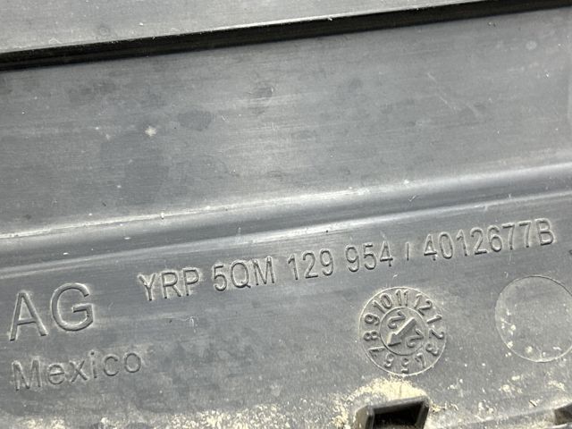 5QM129954 VAG Корпус воздушного фильтра купить в Винница