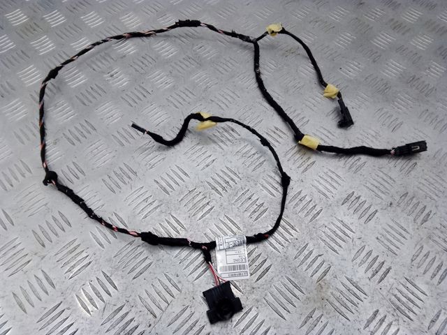 Электропроводка передней двери 61129384591 BMW