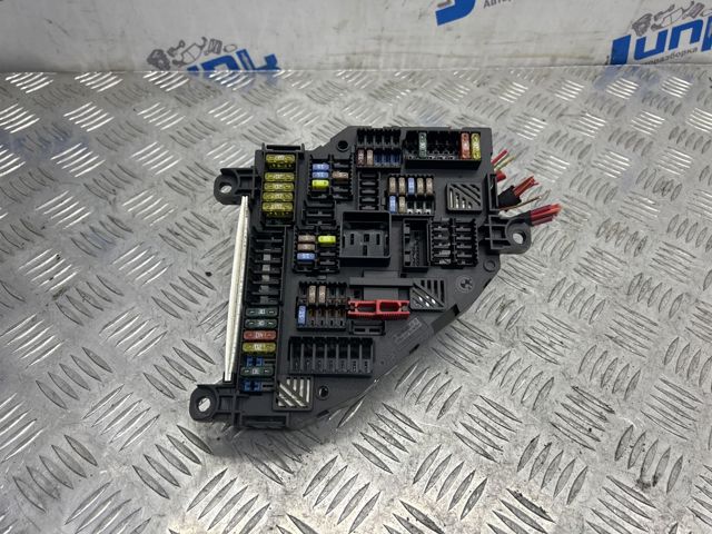 Монтажный блок 61149210859 BMW
