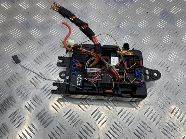 61149261110 BMW Блок предохранителей купить в Ровно
