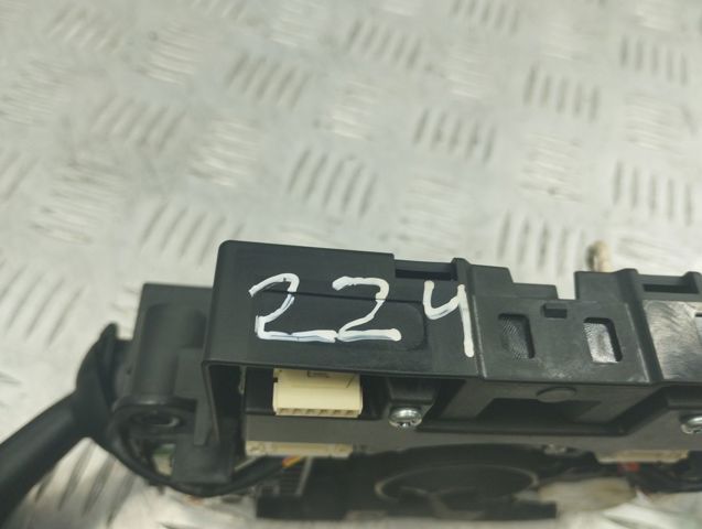 Переключатели подрулевые 61316823664 BMW