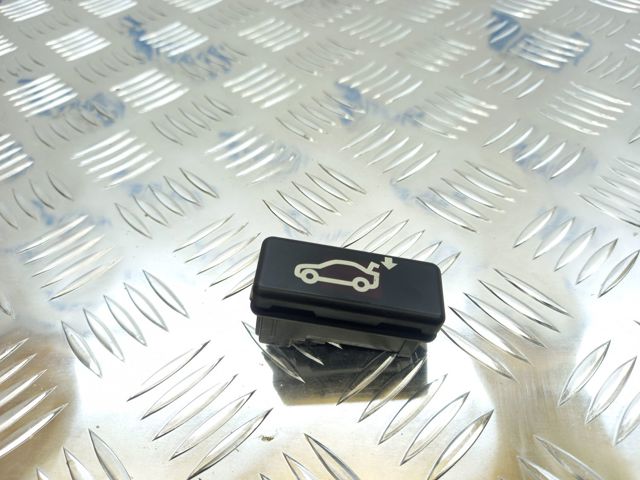 61318375580 BMW Кнопка салона привода крышки багажника (двери 3/5-й (ляды) купить в Ужгород