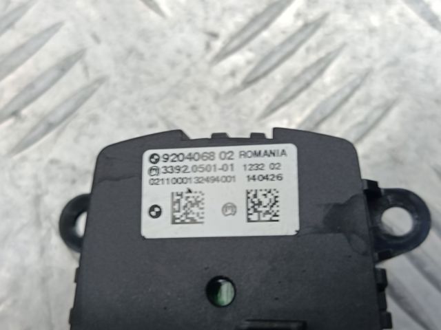 Переключатель света фар на "торпедо" 61319204068 BMW