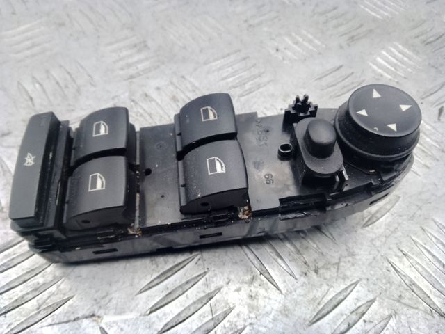 Кнопки переднего левого стеклоподъемника 61319217326 BMW