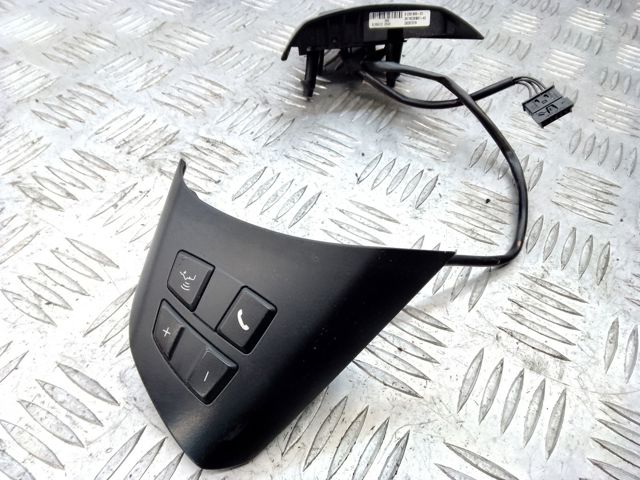 Блок кнопочных переключателей рулевого колеса 61319239899 BMW