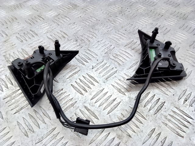 BMW 61319239899 Блок кнопочных переключателей рулевого колеса в наличии Полтава