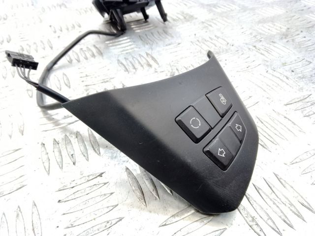 BMW 61319239899 Блок кнопочных переключателей рулевого колеса в наличии Ровно