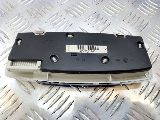 Лампочка освещения салона 61319355396 BMW