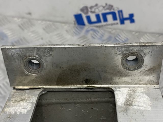 622115NA0A NISSAN Кронштейн усилителя переднего бампера купить в Харьков