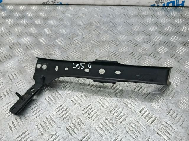 Рамка радиатора левая 622155NA0A NISSAN