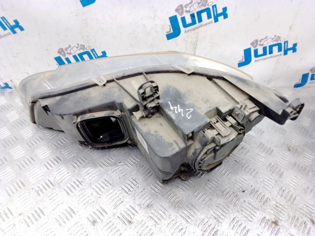 BMW 63127298452 Правая фара в наличии Украина