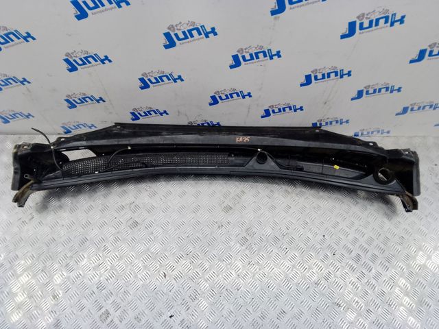 Водосток лобового стекла, жабо 668623JA0A NISSAN