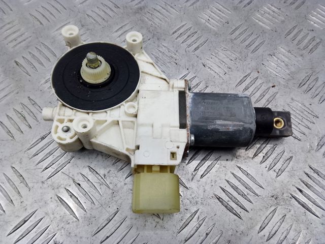 67626927027 BMW Мотор стеклоподъемника двери передней левой купить в Ровно