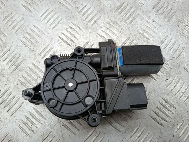 Мотор стеклоподъемника двери задней, правой 67627268340 BMW