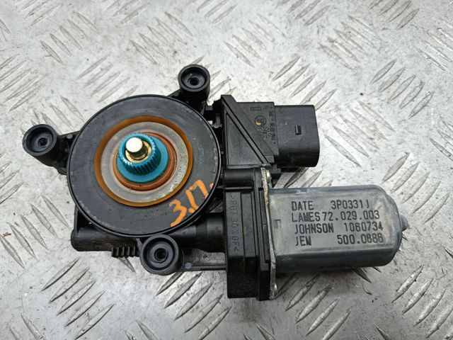 67627268340 BMW Мотор стеклоподъемника двери задней правой купить в Тернополь