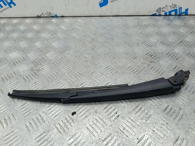 Рычаг-поводок стеклоочистителя заднего стекла 68079868AA CHRYSLER