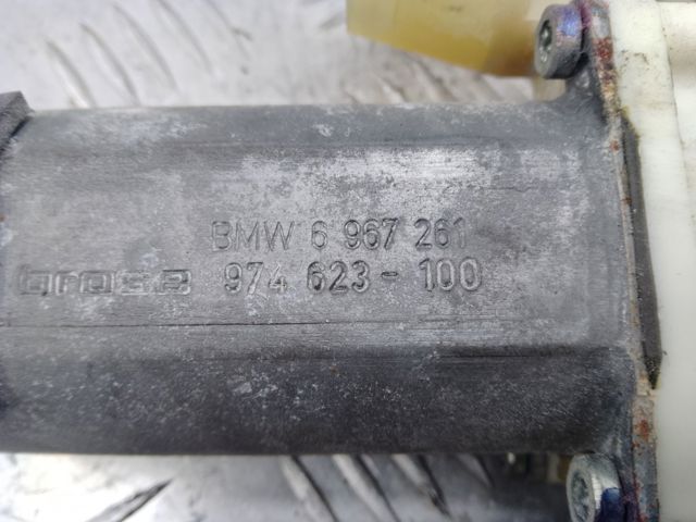 Мотор стеклоподъемника двери передней, левой 6967261 BMW