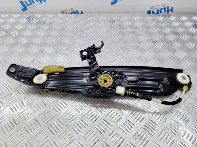 BMW 7182122 в наличии Ровно
