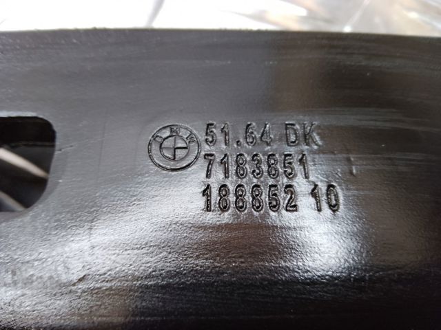 Телевизор верхний 7183851 BMW