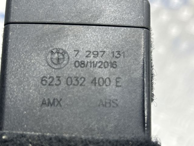 Рычаг (замок) фиксации ремня безопасности передний 72117297131 BMW