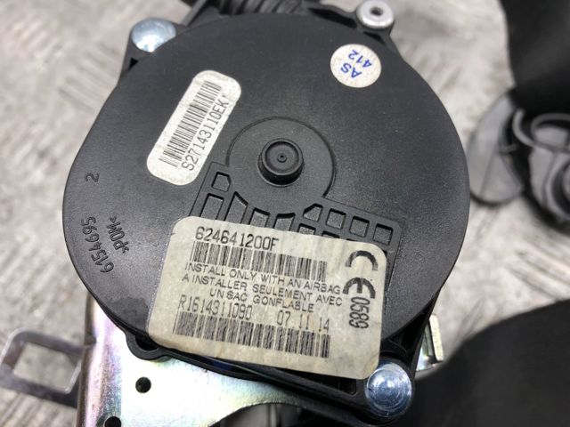 72117343638 BMW Левый ремень безопасности купить в Киев