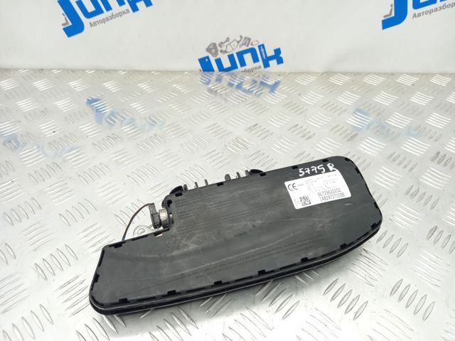 Подушка безопасности AIRBAG спинки сиденья, правого 72127467208 BMW
