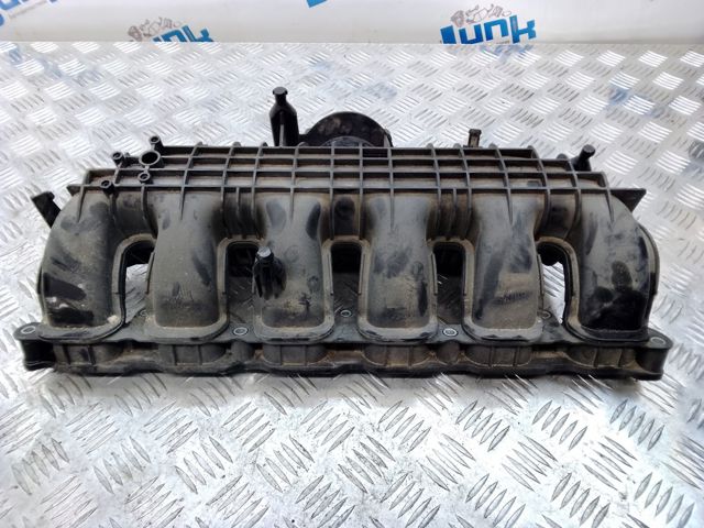 BMW 7576911 Коллектор впускной в наличии Черновцы