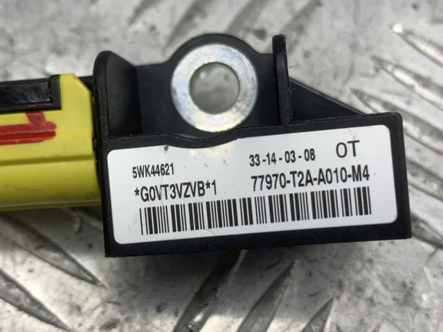 Датчик AIRBAG передний 77970T2AA01 HONDA