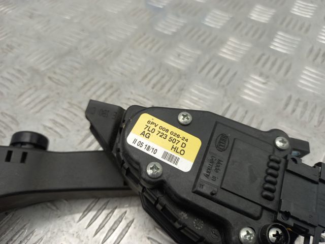 Педаль акселератора 7L0723507D PORSCHE