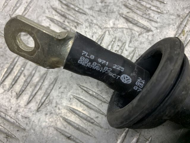 Клемма для АКБ 7L0971225 VAG