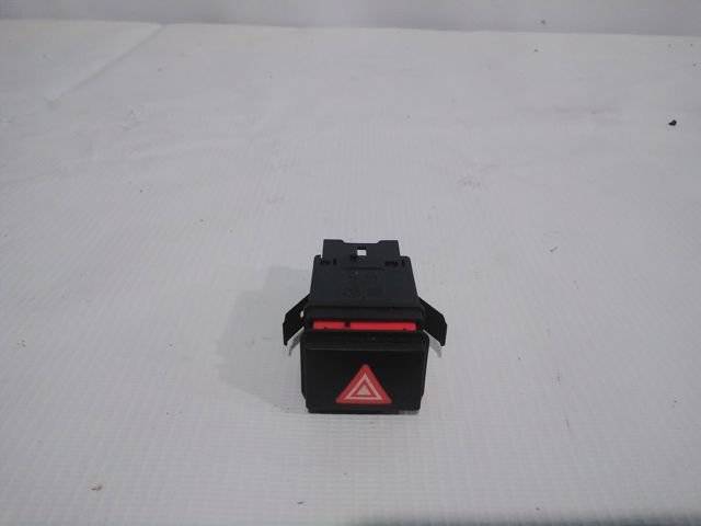 Кнопка включения аварийного сигнала 7L5953235A VAG