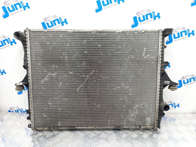 Радиатор охлаждения двигателя 7L6121253K VAG