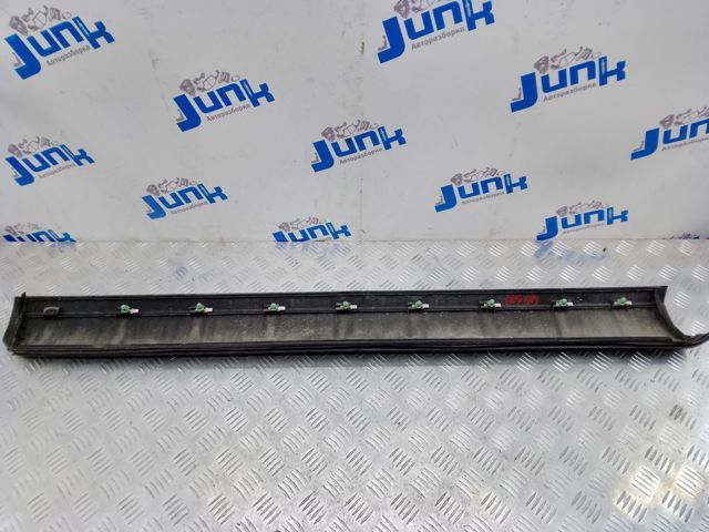 7L6837788G9B9 Молдинг двери передней правой нижний купить Ирпень
