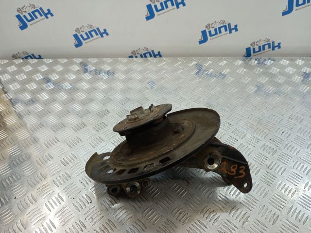 7L8505436A Цапфа задняя правая купить Житомир