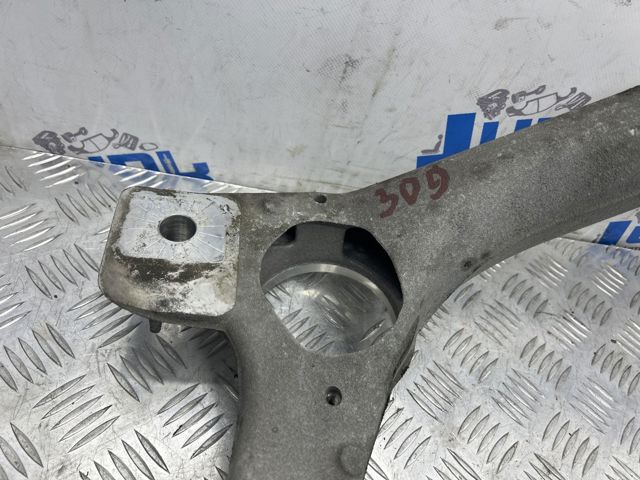 VAG 7P0199207 Балка крепления двигателя в наличии Украина