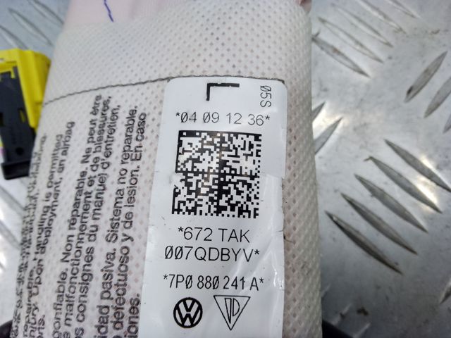Подушка безопасности AIRBAG спинки сиденья, левого 7P0880241A VAG
