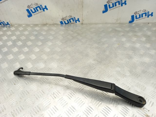 7P0955409B Поводок стеклоочистителя купить Николаев