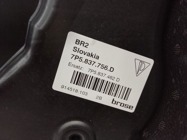 Стеклоподъемник передней правой двери 7P5837756D PORSCHE