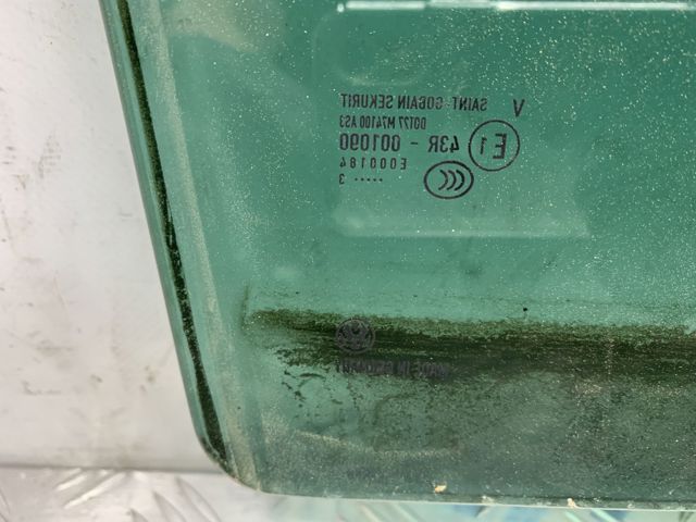 7P6845025C VAG Стекло двери задней левой купить в Павлоград