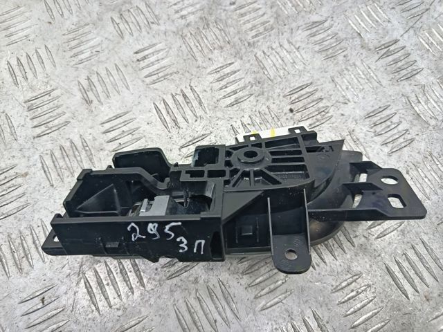 Ручка правой двери наружная 806705NA0A NISSAN