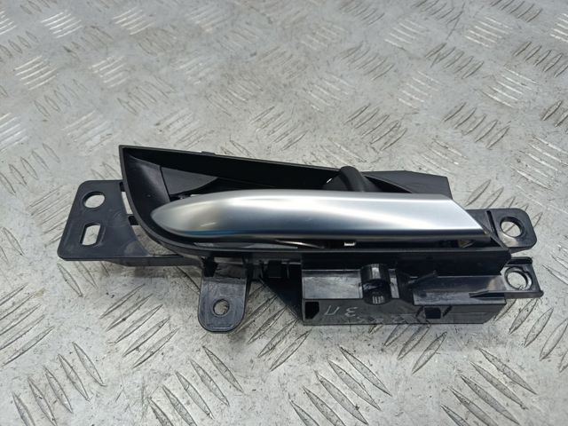 NISSAN 806705NA0A Ручка двери правой внутренняя передняя/задняя в наличии Николаев
