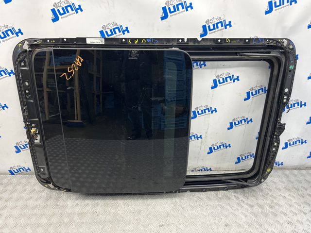 Детали люков облицовки кузова 80A877049B VAG