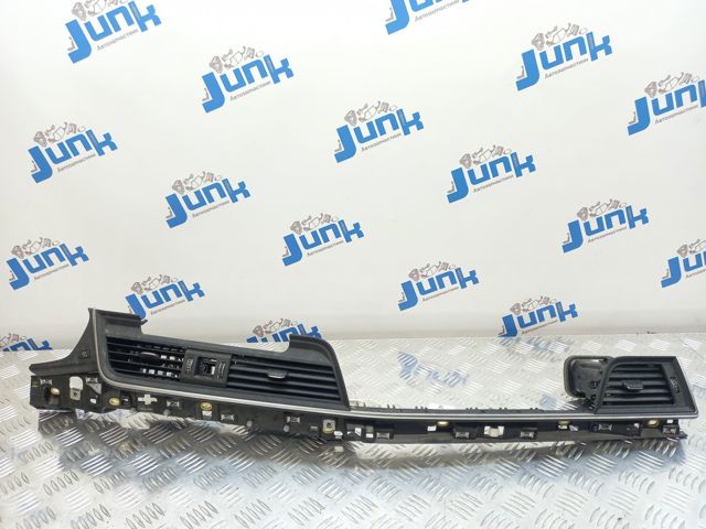 Решетка воздуховода 80B820902N6PS VAG