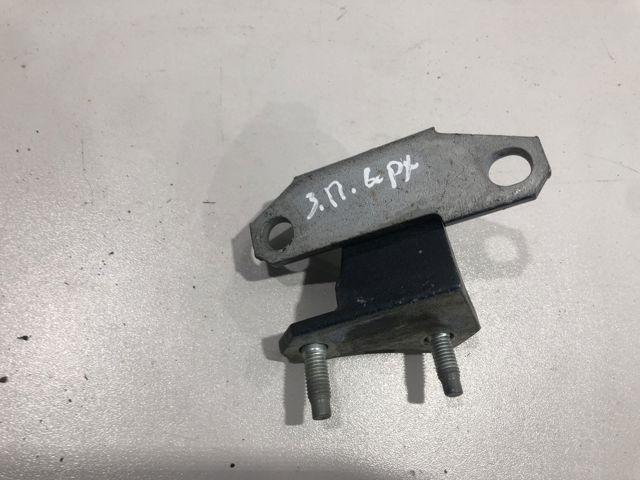 Завеса двери задней правой 824001CA0A NISSAN