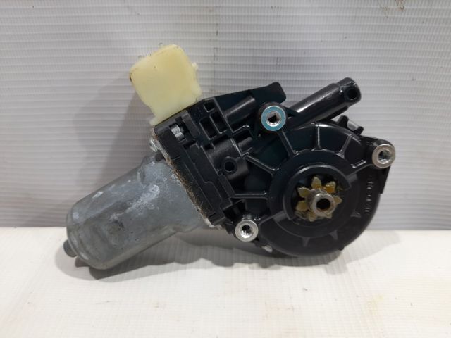 NISSAN 827304BA0A Мотор стеклоподъемника двери задней правой в наличии Кривой Рог