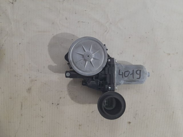 Мотор стеклоподъемника двери задней, левой 827313KG0A NISSAN